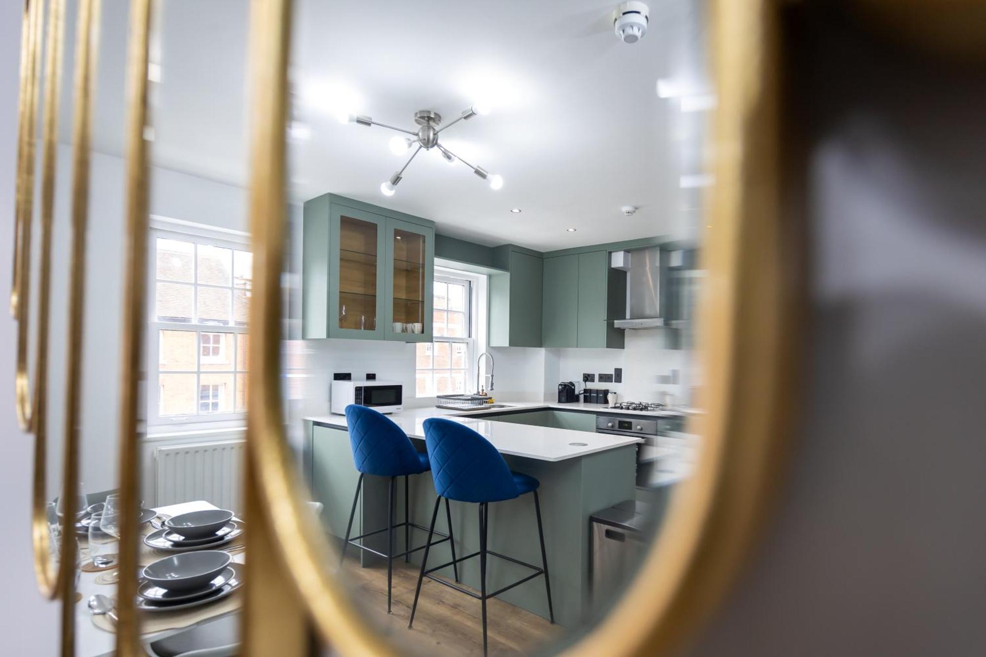 Stunning 3Br, Free Parking, Near Town Center, Long Term Discoun Apartment เรดดิ้ง ภายนอก รูปภาพ