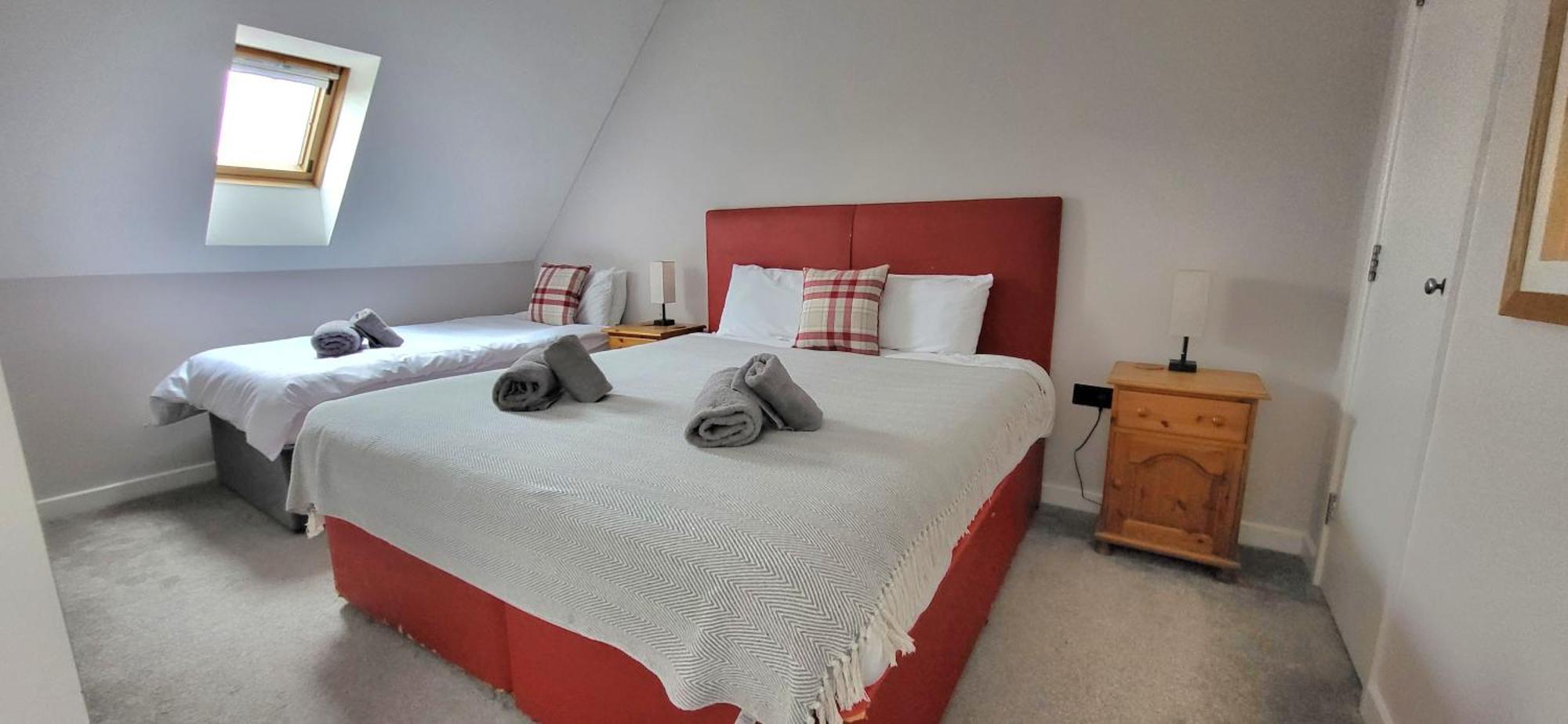 Stunning 3Br, Free Parking, Near Town Center, Long Term Discoun Apartment เรดดิ้ง ภายนอก รูปภาพ